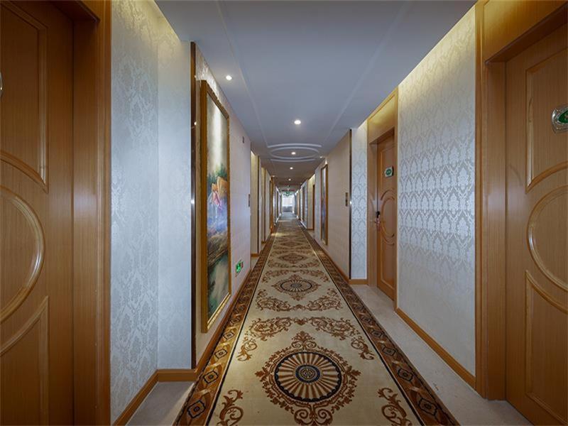 Vienna Hotel Huiyang Sanhe Square Huizhou  Exterior photo